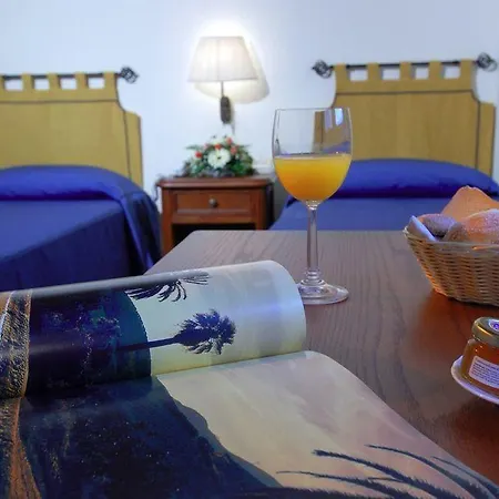Relais Angimbe 4* كالاتافيمي
