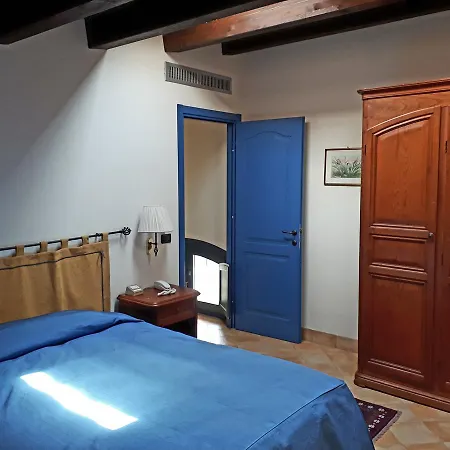 Relais Angimbe Hotel 4*