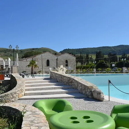 Hotel Relais Angimbe 4*