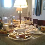 Relais Angimbe מלון 4*