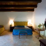 מלון Relais Angimbe קלטפימי