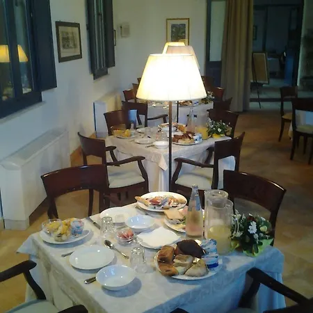 Relais Angimbe 4*